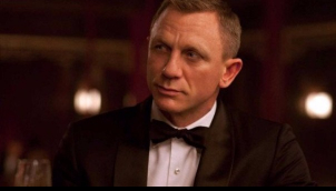 Daniel Craig confirms he'll play James Bond again