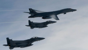 US B-1B bomber in attack drill show of force to North Korea