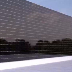 सीमा पर दीवार से बनाएंगे सौर ऊर्जा: डोनाल्ड ट्रम्प | Donald Trump wants to put solar panels on the Mexico's border wall