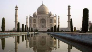 क्या भाजपा नेता रोमांस के दुश्मन हैं? | Politician says 'Taj Mahal built by traitors
