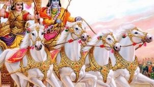 bhagwat geeta adhyay 1 shloka 1.  dhṛitarāśhtra uvācha
dharma-kṣhetre kuru-kṣhetre samavetā yuyuts
